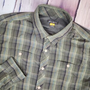 Eddie Bauer Mens L Green Plaid Poly‎ Nylon Button Up Long Sleeve SOFT FEEL
